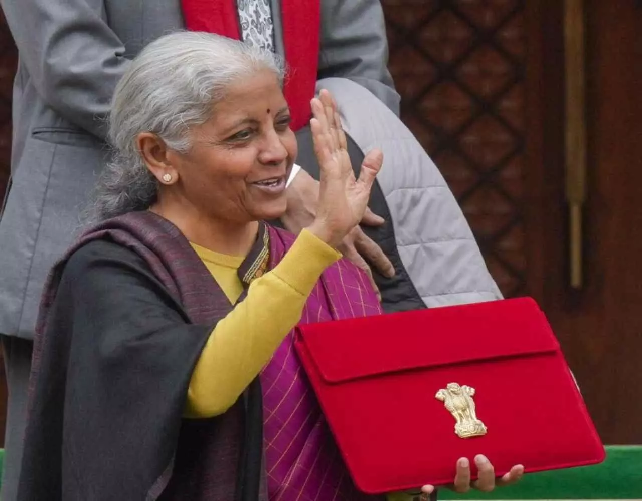 सालाना ₹6 लाख तक का किराया अब टैक्स फ्री के बराबर! अब नहीं कटेगा TDS; जानिए बजट 2026 नया गणित सालाना ₹6 लाख तक का किराया अब टैक्स फ्री के बराबर! अब नहीं कटेगा TDS; जानिए बजट 2026 नया गणित
