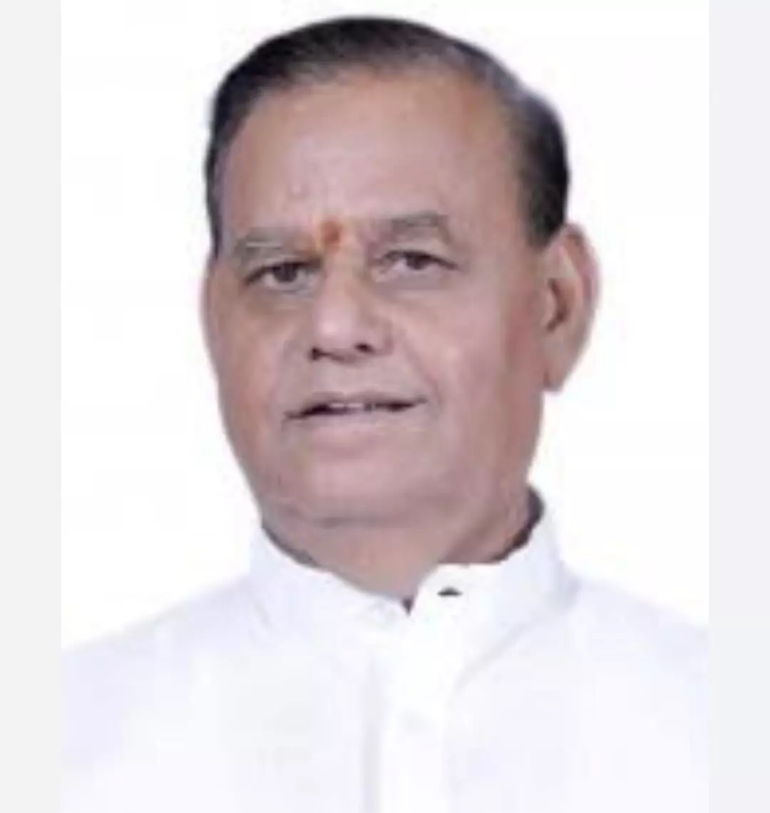 पूर्व सांसद रामचरण बोहरा जयपुर में बजट 2026 पर अपनी सकारात्मक प्रतिक्रिया देते हुए दिखाई दे रहे हैं। पूर्व सांसद रामचरण बोहरा जयपुर में बजट 2026 पर अपनी सकारात्मक प्रतिक्रिया देते हुए दिखाई दे रहे हैं।