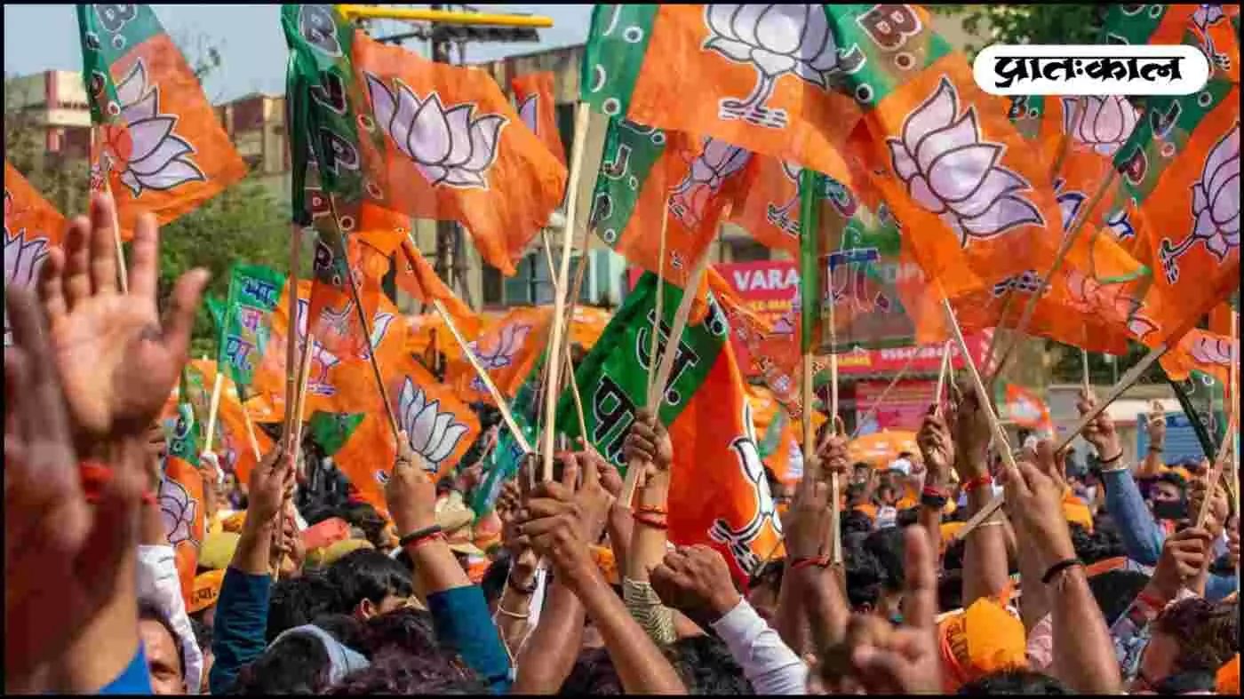 ऑपरेशन लोटस के बीच खुद के घर में लगी आग? भाजप के 102 पार्षदों का सामूहिक इस्तीफा; जाने आखिर क्या हुआ ऐसा