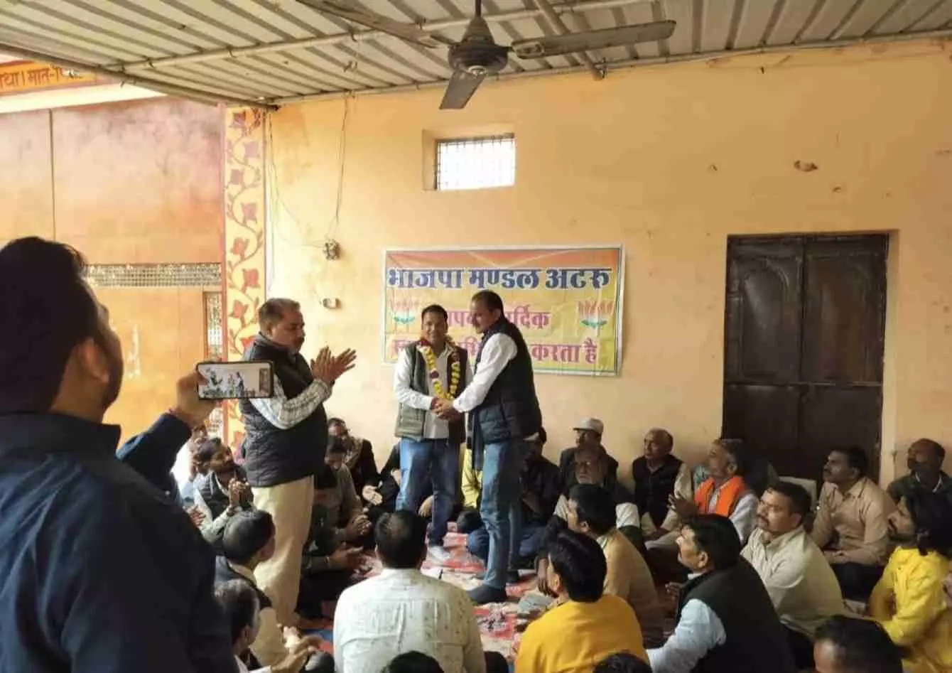 अटरू के ढोक हनुमान मंदिर में भाजपा कार्यकर्ताओं की बूथ सशक्तिकरण अभियान को लेकर आयोजित संगठनात्मक बैठक। अटरू के ढोक हनुमान मंदिर में भाजपा कार्यकर्ताओं की बूथ सशक्तिकरण अभियान को लेकर आयोजित संगठनात्मक बैठक।