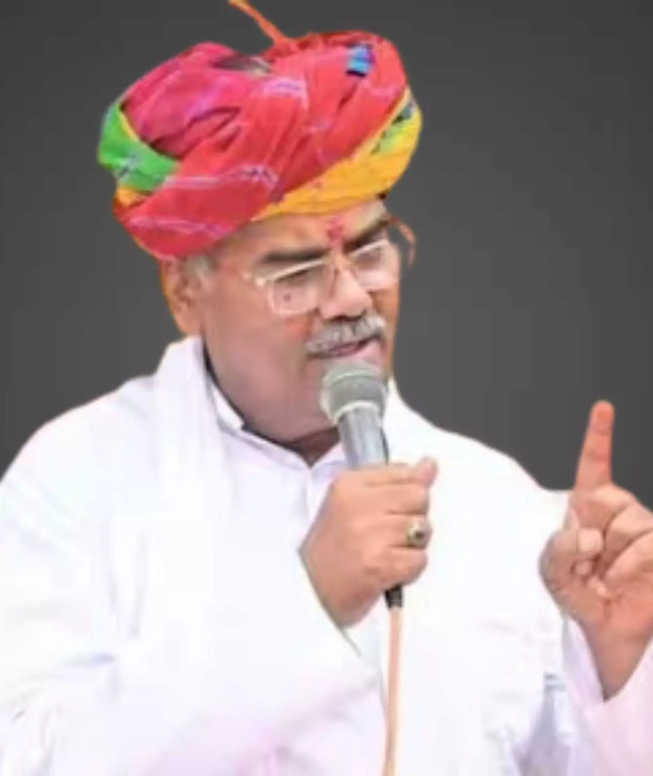 जयपुर विधानसभा परिसर में मंत्री मदन दिलावर भारत-अमेरिका ट्रेड डील पर मीडिया को संबोधित करते हुए। जयपुर विधानसभा परिसर में मंत्री मदन दिलावर भारत-अमेरिका ट्रेड डील पर मीडिया को संबोधित करते हुए।