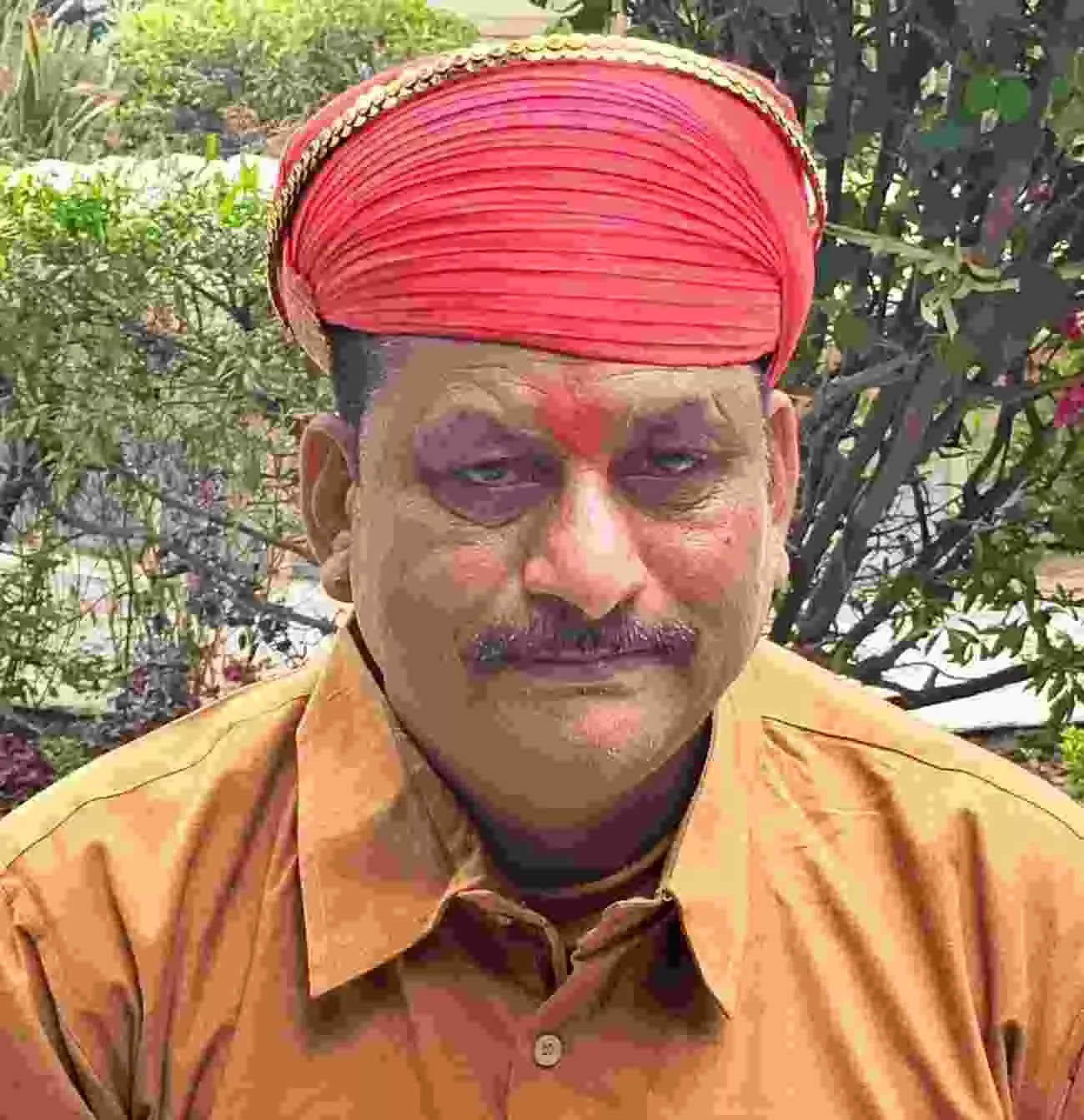 राजसमंद में गो प्रतिष्ठा आंदोलन के दौरान गो-संरक्षण की मांग करते प्रवक्ता दिलीप सिंह का संबोधन। राजसमंद में गो प्रतिष्ठा आंदोलन के दौरान गो-संरक्षण की मांग करते प्रवक्ता दिलीप सिंह का संबोधन।