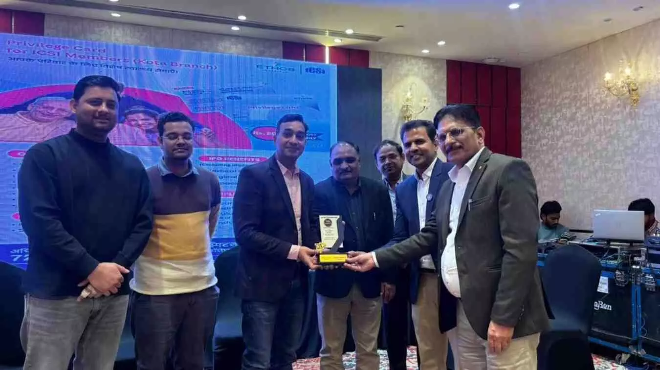 कोटा में आयोजित स्वास्थ्य जागरूकता कार्यक्रम के दौरान मंच पर चर्चा करते चिकित्सक और अतिथि। कोटा में आयोजित स्वास्थ्य जागरूकता कार्यक्रम के दौरान मंच पर चर्चा करते चिकित्सक और अतिथि।