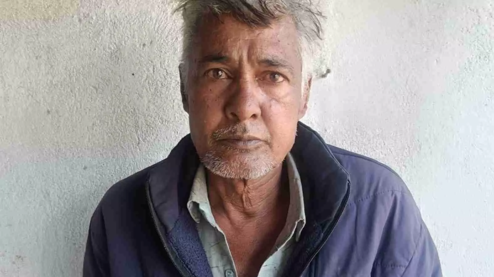 सियार गांव में खेत के पास स्थित वह कुआं जहां नीलगाय को भगाते वक्त किसान की गिरकर मौत हुई।