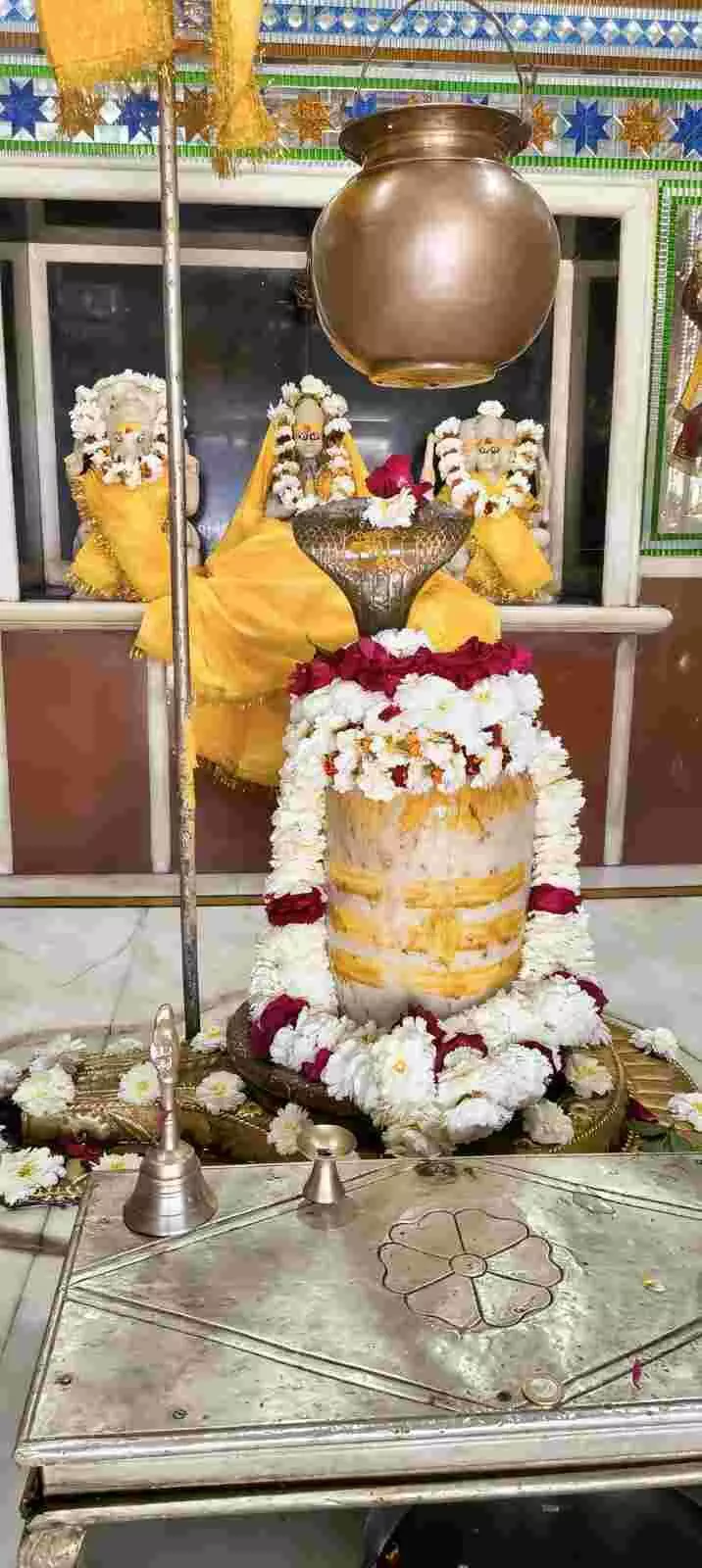 राजसमंद के आमेट में चंद्रभागा नदी तट पर स्थित श्री वेवर महादेव मंदिर का भव्य दृश्य। राजसमंद के आमेट में चंद्रभागा नदी तट पर स्थित श्री वेवर महादेव मंदिर का भव्य दृश्य।
