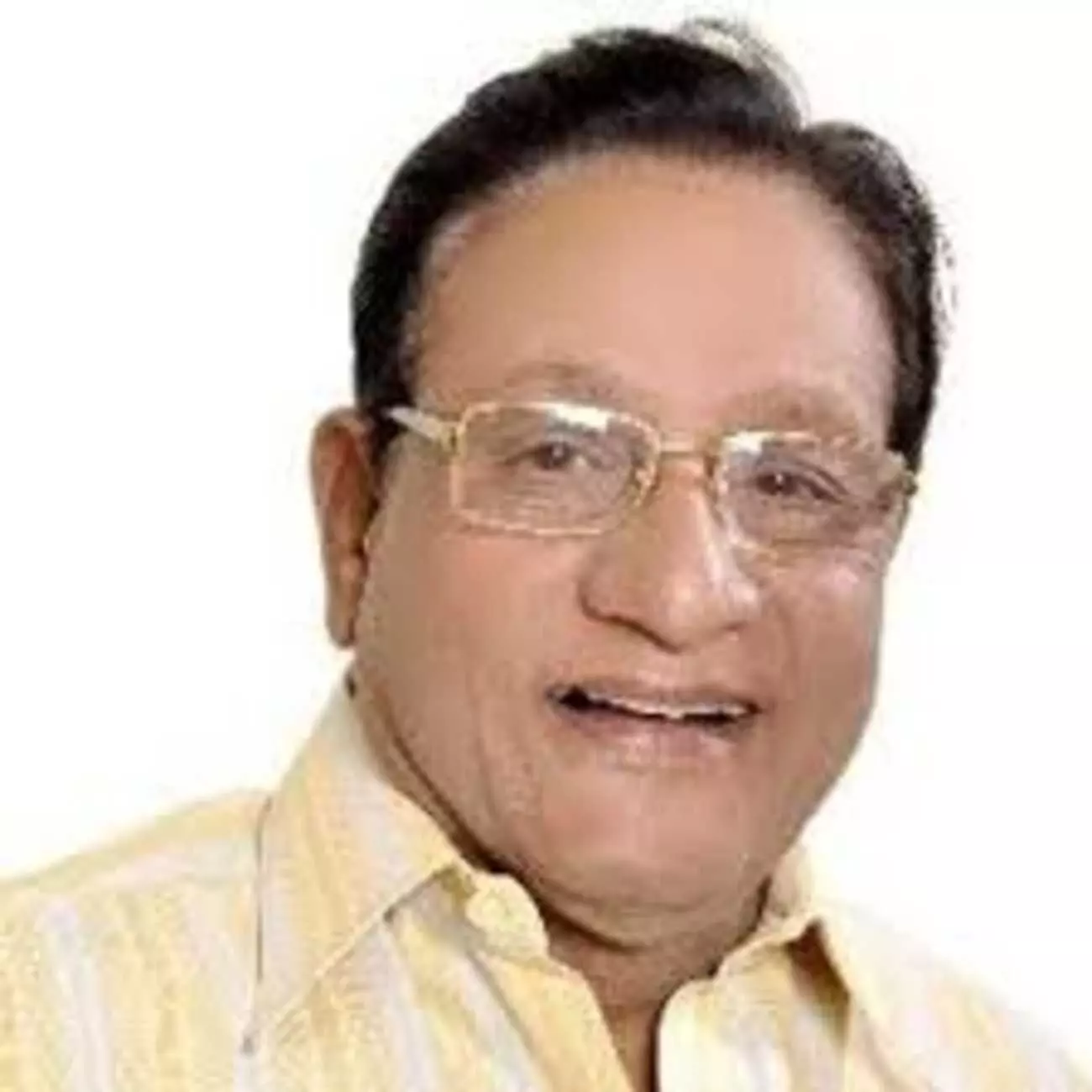 पूर्व मंत्री शांति धारीवाल कोटा में प्रेस वार्ता के दौरान राजस्थान बजट की कमियां बताते हुए।