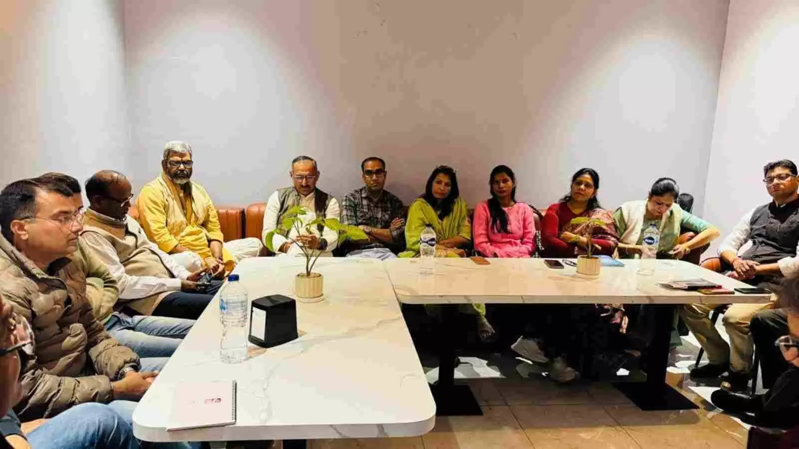 औद्योगिक संयंत्र में कार्यरत महिला इंजीनियर वेदांता की समावेशी स्टेम भर्ती कार्यप्रणाली को दर्शाती हुई।