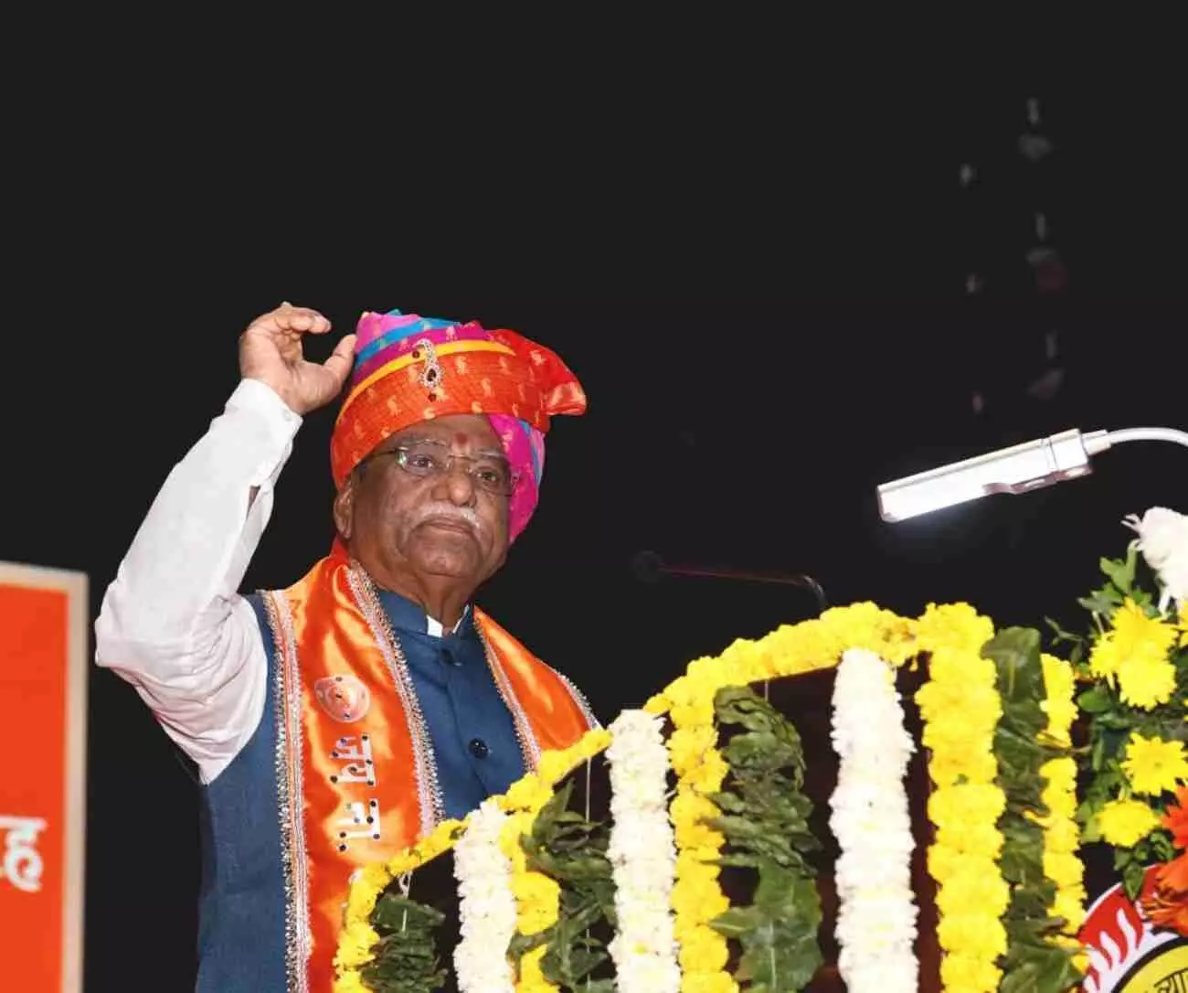 जय नारायण व्यास विश्वविद्यालय के दीक्षांत समारोह में भाषण देते राज्यपाल हरिभाऊ बागडे जोधपुर।