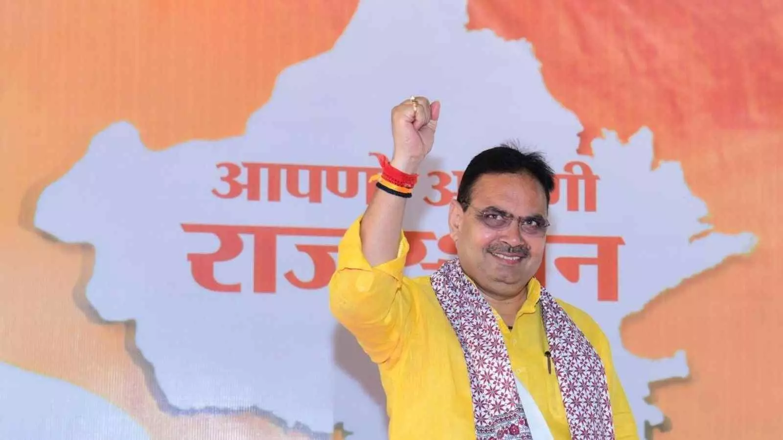 राजस्थान के बढ़ते निर्यात और औद्योगिक विकास को दर्शाता हुआ एक सांकेतिक ग्राफिक्स चार्ट।