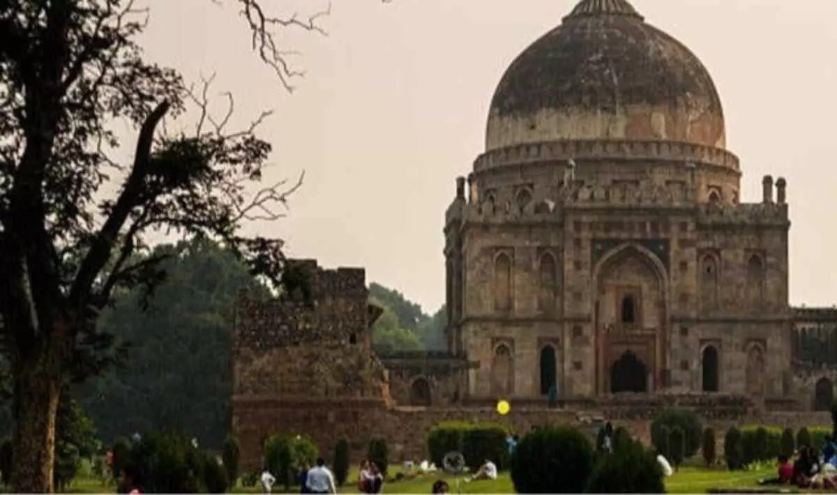 The weather in Delhi turned pleasant on Sunday morning: Warm sunshine covered Delhi The weather in Delhi turned pleasant on Sunday morning: Warm sunshine covered Delhi