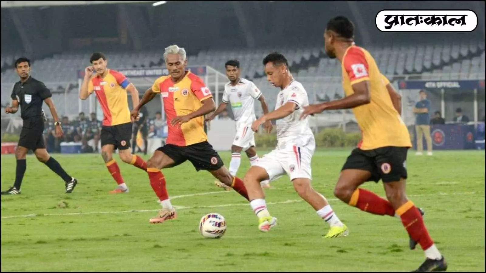 ISL 2026 : कोलकाता में रेड-एंड-गोल्ड का तूफान; नॉर्थईस्ट यूनाइटेड के उड़े परखच्चे ISL 2026 : कोलकाता में रेड-एंड-गोल्ड का तूफान; नॉर्थईस्ट यूनाइटेड के उड़े परखच्चे
