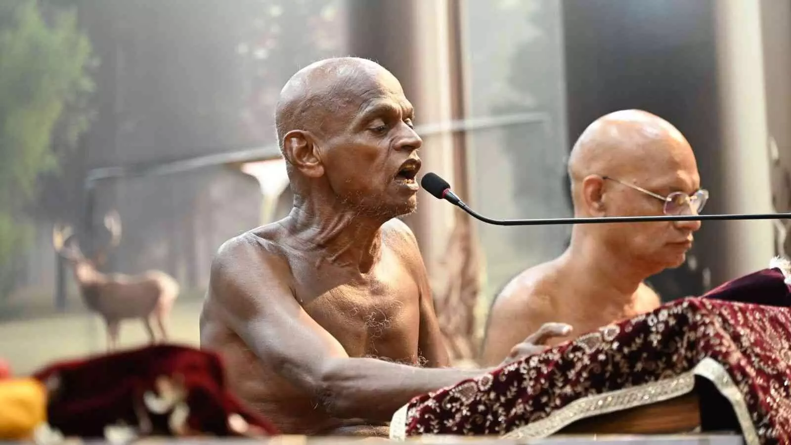 कोटा के रिद्धि सिद्धि नगर जैन मंदिर में आचार्य विद्यासागर जी महाराज की विनयांजलि सभा का दृश्य। कोटा के रिद्धि सिद्धि नगर जैन मंदिर में आचार्य विद्यासागर जी महाराज की विनयांजलि सभा का दृश्य।