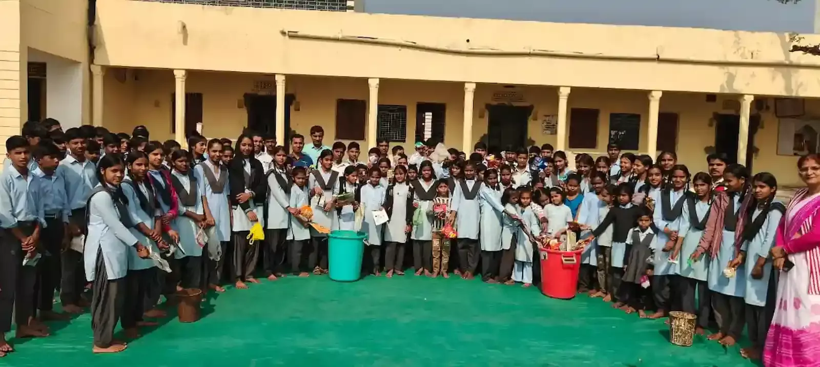 ढेलाणा को प्लास्टिक कचरा मुक्त बनाने हेतु विद्यालय में प्लास्टिक बैंक स्थापित ढेलाणा को प्लास्टिक कचरा मुक्त बनाने हेतु विद्यालय में प्लास्टिक बैंक स्थापित