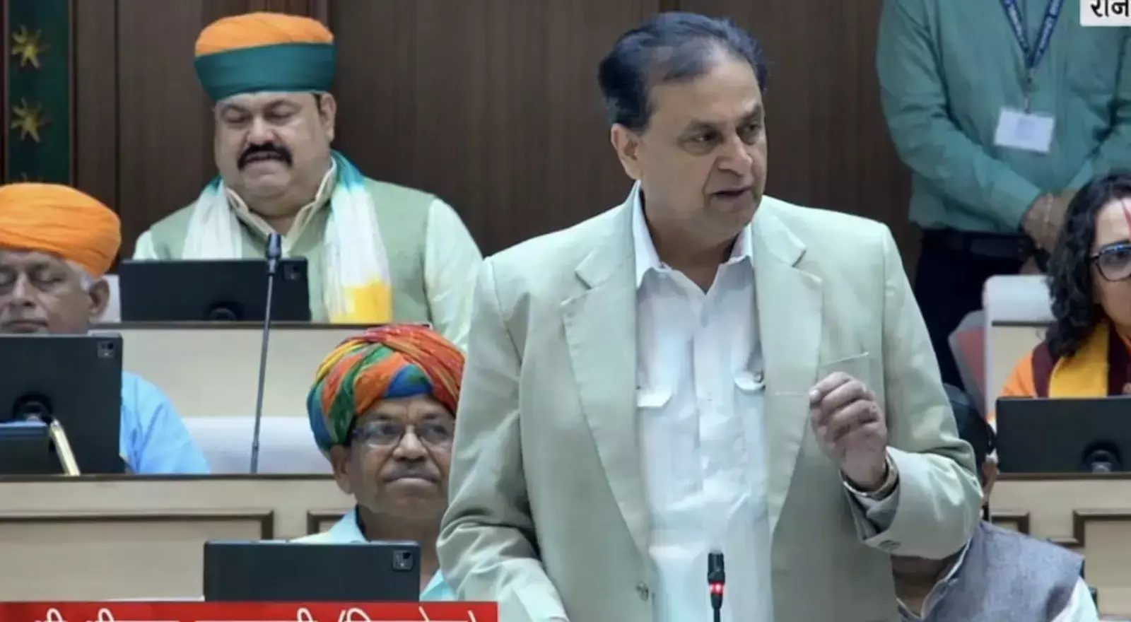 राजस्थान विधानसभा में संबोधन देते विधायक श्रीचंद कृपलानी निंबाहेड़ा और छोटी सादड़ी पर्यटन विकास के संदर्भ में। राजस्थान विधानसभा में संबोधन देते विधायक श्रीचंद कृपलानी निंबाहेड़ा और छोटी सादड़ी पर्यटन विकास के संदर्भ में।