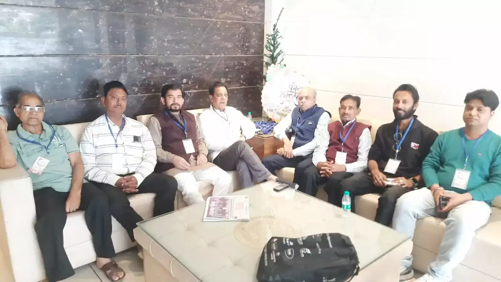 गोदावरी धाम कोटा में महोत्सव के शुभारंभ पर गणेश वंदना करते श्रद्धालु और उपस्थित प्रशासनिक अधिकारी। गोदावरी धाम कोटा में महोत्सव के शुभारंभ पर गणेश वंदना करते श्रद्धालु और उपस्थित प्रशासनिक अधिकारी।