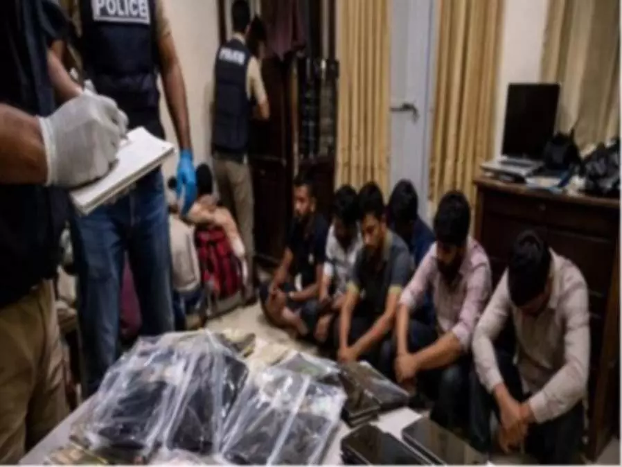 दिल्ली पुलिस ने तमिलनाडु से पकड़े 6 आरोपी, पाकिस्तान प्रेम पड़ा भारी दिल्ली पुलिस ने तमिलनाडु से पकड़े 6 आरोपी, पाकिस्तान प्रेम पड़ा भारी