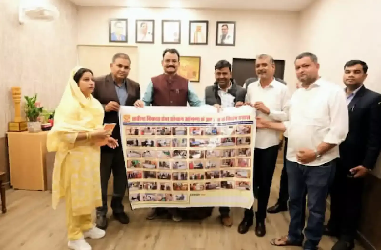 जयपुर में उपमुख्यमंत्री डॉ. प्रेमचंद बैरवा लवीना विकास सेवा संस्थान के बैनर का विमोचन करते हुए। जयपुर में उपमुख्यमंत्री डॉ. प्रेमचंद बैरवा लवीना विकास सेवा संस्थान के बैनर का विमोचन करते हुए।