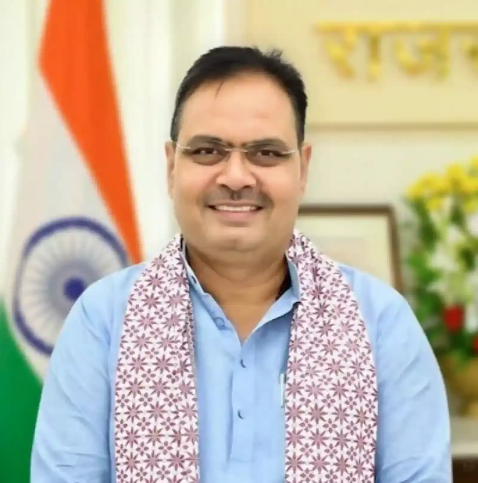 जयपुर जिला न्यायालय में मुख्यमंत्री भजनलाल शर्मा बार एसोसिएशन के नवनिर्वाचित पदाधिकारियों को शपथ दिला रहे हैं।