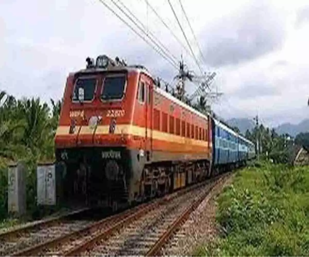 रेलवे की बड़ी कंपनी IRFC के शेयरों में मची हलचल! 4% हिस्सा बेचकर ₹5,430 करोड़ जुटाएगी सरकार रेलवे की बड़ी कंपनी IRFC के शेयरों में मची हलचल! 4% हिस्सा बेचकर ₹5,430 करोड़ जुटाएगी सरकार