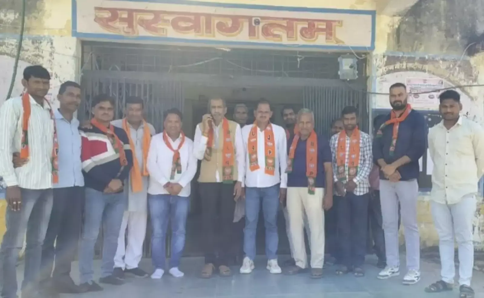 बारां के अंताना में भाजपा शक्ति केंद्र की बैठक के दौरान उपस्थित पार्टी पदाधिकारी और कार्यकर्ता। बारां के अंताना में भाजपा शक्ति केंद्र की बैठक के दौरान उपस्थित पार्टी पदाधिकारी और कार्यकर्ता।