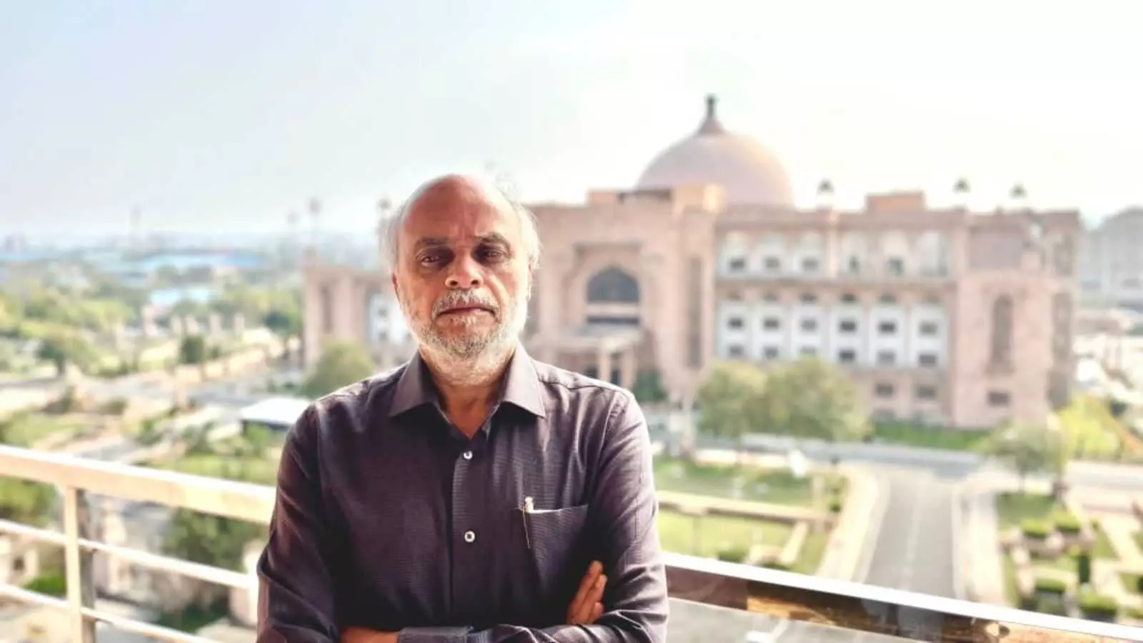 जयपुर में राजस्थान विधानसभा सदन के भीतर भाषण देते हुए भीलवाड़ा विधायक अशोक कुमार कोठारी। जयपुर में राजस्थान विधानसभा सदन के भीतर भाषण देते हुए भीलवाड़ा विधायक अशोक कुमार कोठारी।