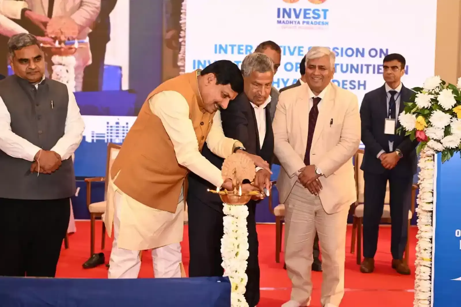मध्यप्रदेश में निवेश के अवसर: भीलवाड़ा में मुख्यमंत्री डॉ. मोहन यादव का विशेष संवाद सत्र मध्यप्रदेश में निवेश के अवसर: भीलवाड़ा में मुख्यमंत्री डॉ. मोहन यादव का विशेष संवाद सत्र