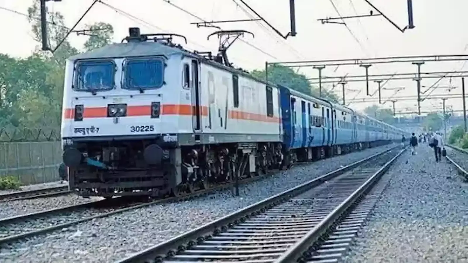 उत्तर पश्चिम रेलवे ने फरवरी 2026 में तोड़ा रिकॉर्ड, सकल राजस्व 7,810 करोड़ रुपए पार उत्तर पश्चिम रेलवे ने फरवरी 2026 में तोड़ा रिकॉर्ड, सकल राजस्व 7,810 करोड़ रुपए पार