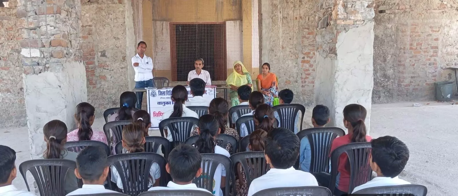 राज पब्लिक स्कूल करोली में विधिक जागरूकता शिविर आयोजित