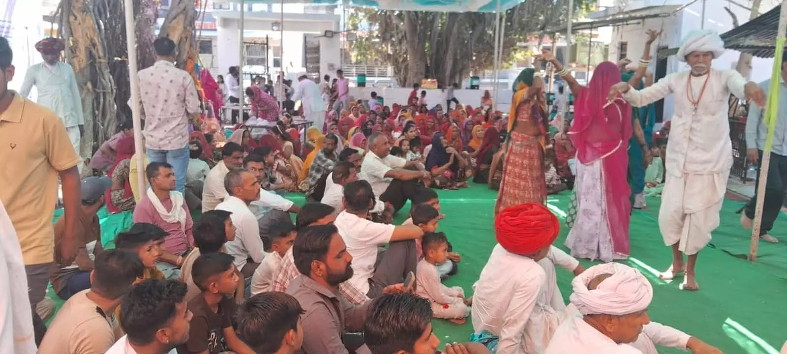 सरूपगंज में श्रद्धा और उत्साह के साथ मनाई गई शीतला सप्तमी सरूपगंज में श्रद्धा और उत्साह के साथ मनाई गई शीतला सप्तमी