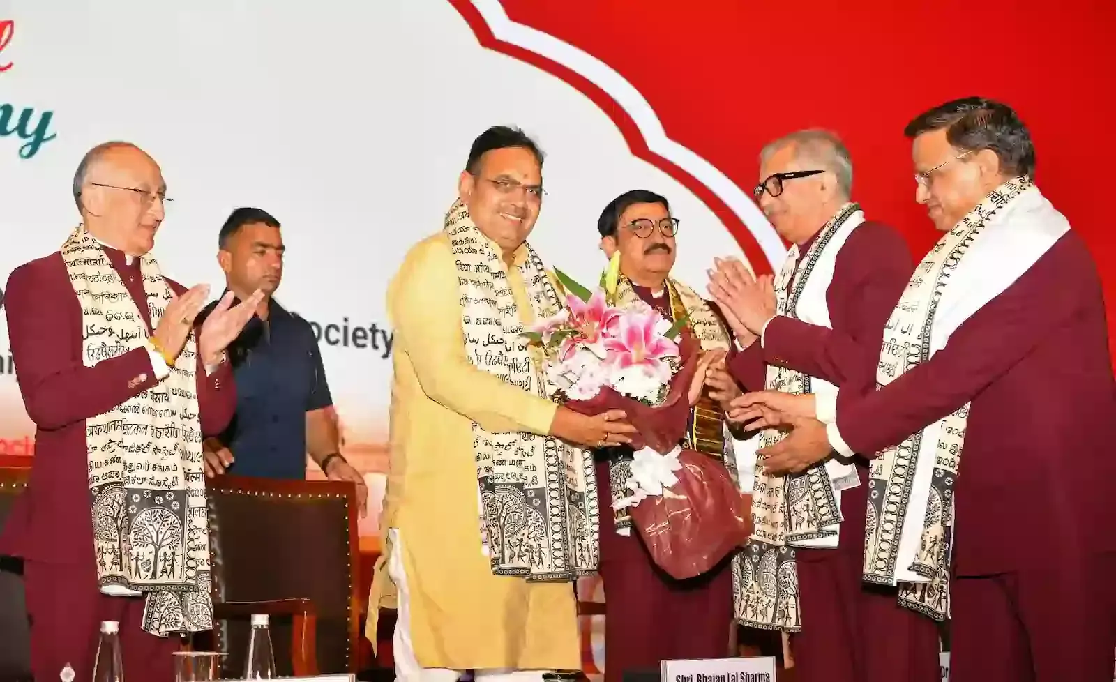 जयपुर के जेईसीसी में दीप प्रज्वलन कर नेत्र रोग विशेषज्ञों की 84वीं वार्षिक कॉन्फ्रेंस का शुभारंभ करते मुख्यमंत्री भजनलाल शर्मा। जयपुर के जेईसीसी में दीप प्रज्वलन कर नेत्र रोग विशेषज्ञों की 84वीं वार्षिक कॉन्फ्रेंस का शुभारंभ करते मुख्यमंत्री भजनलाल शर्मा।