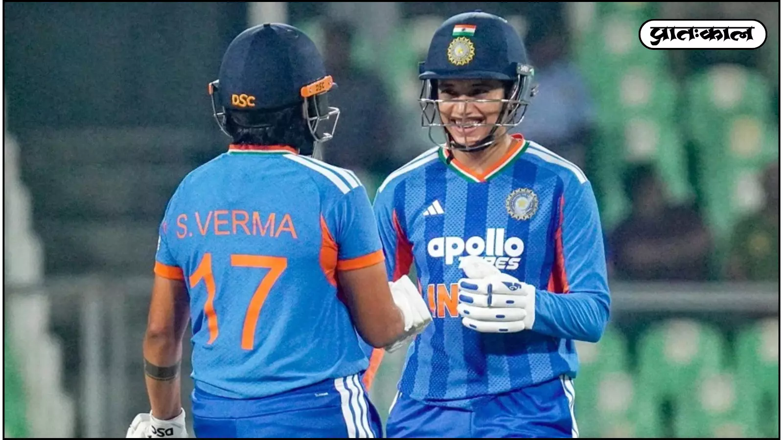 मेटा डिस्क्रिप्शन (Meta Description): द हंड्रेड लीग 2026: मैनचेस्टर सुपर जायंट्स ने ऋचा घोष को 61 लाख में खरीदा और स्मृति मंधाना को सीधे किया साइन। जानें दीप्ति शर्मा और अन्य खिलाड़ियों का ऑक्शन स्टेटस। मेटा डिस्क्रिप्शन (Meta Description): द हंड्रेड लीग 2026: मैनचेस्टर सुपर जायंट्स ने ऋचा घोष को 61 लाख में खरीदा और स्मृति मंधाना को सीधे किया साइन। जानें दीप्ति शर्मा और अन्य खिलाड़ियों का ऑक्शन स्टेटस।