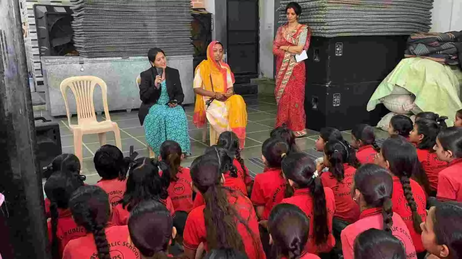 वल्लभनगर में महिला सुरक्षा केंद्र की जागरूकता कार्यशाला, छात्राओं को अधिकारों की जानकारी वल्लभनगर में महिला सुरक्षा केंद्र की जागरूकता कार्यशाला, छात्राओं को अधिकारों की जानकारी