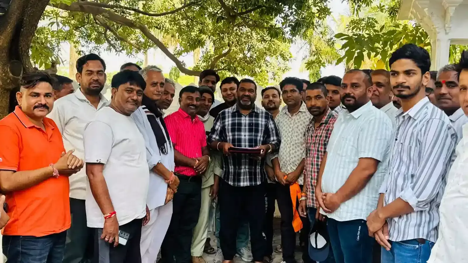 Bhatewar CC road project completed, villagers thank MLA Udaylal Dangi Bhatewar CC road project completed, villagers thank MLA Udaylal Dangi