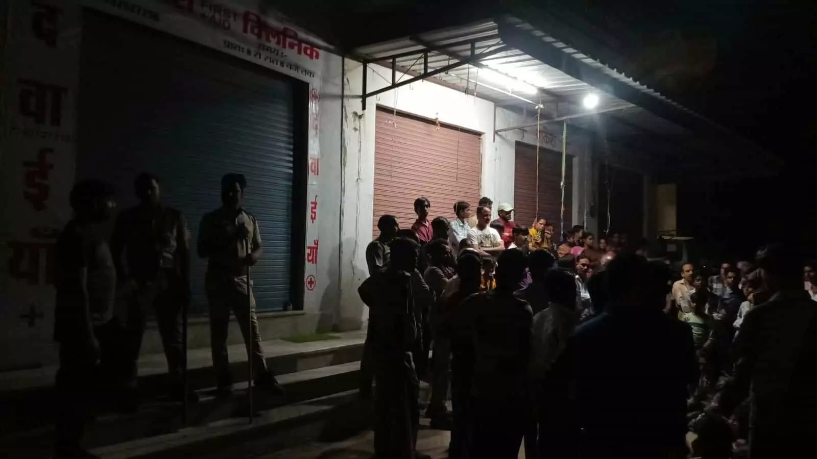 राजसमंद में फर्जी क्लिनिक की लापरवाही से महिला की मौत, स्वास्थ्य विभाग की कार्रवाई पर उठे सवाल राजसमंद में फर्जी क्लिनिक की लापरवाही से महिला की मौत, स्वास्थ्य विभाग की कार्रवाई पर उठे सवाल
