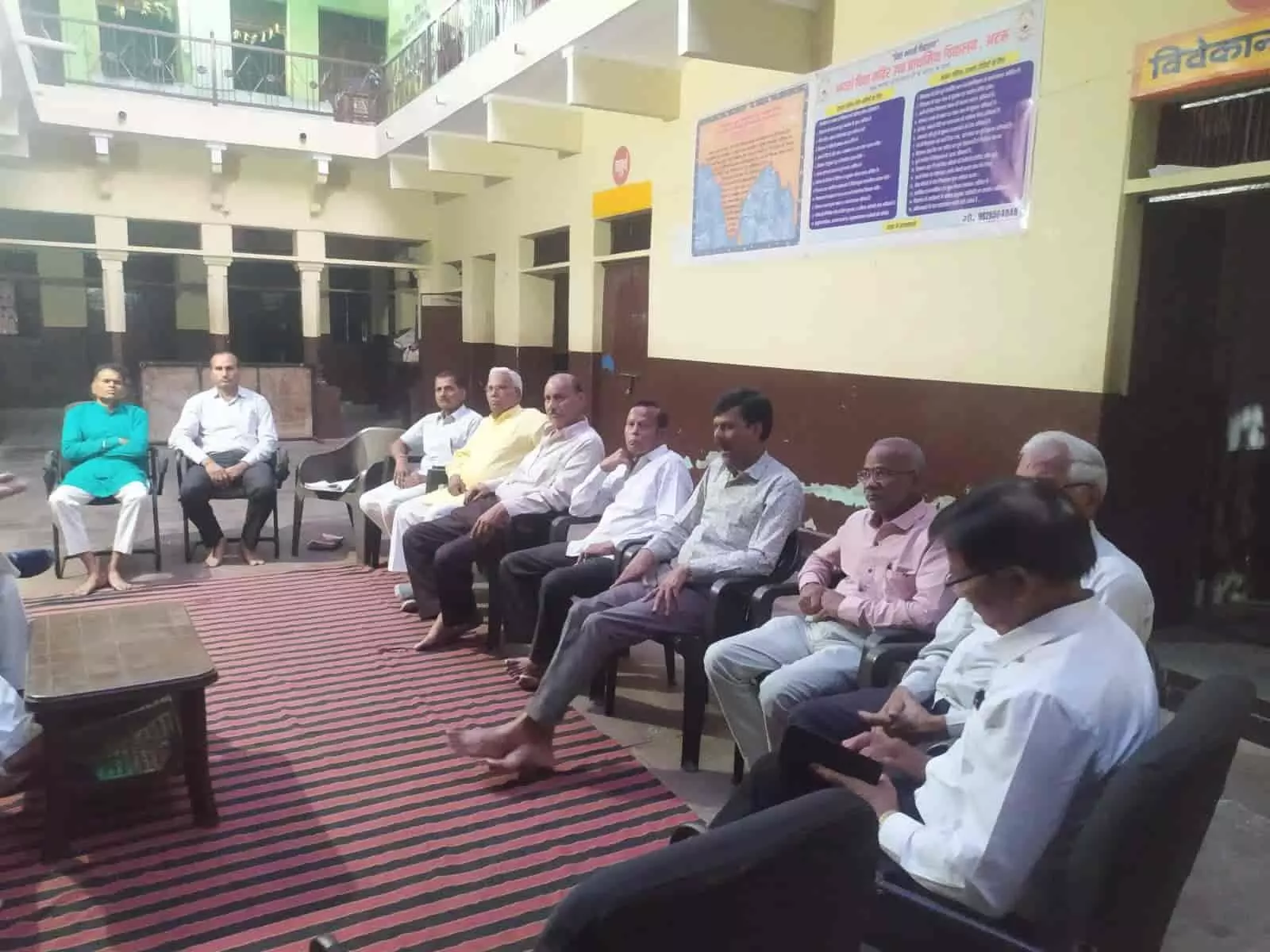 आदर्श विद्या मन्दिर अटरू में प्रबंध समिति की बैठक सम्पन्न