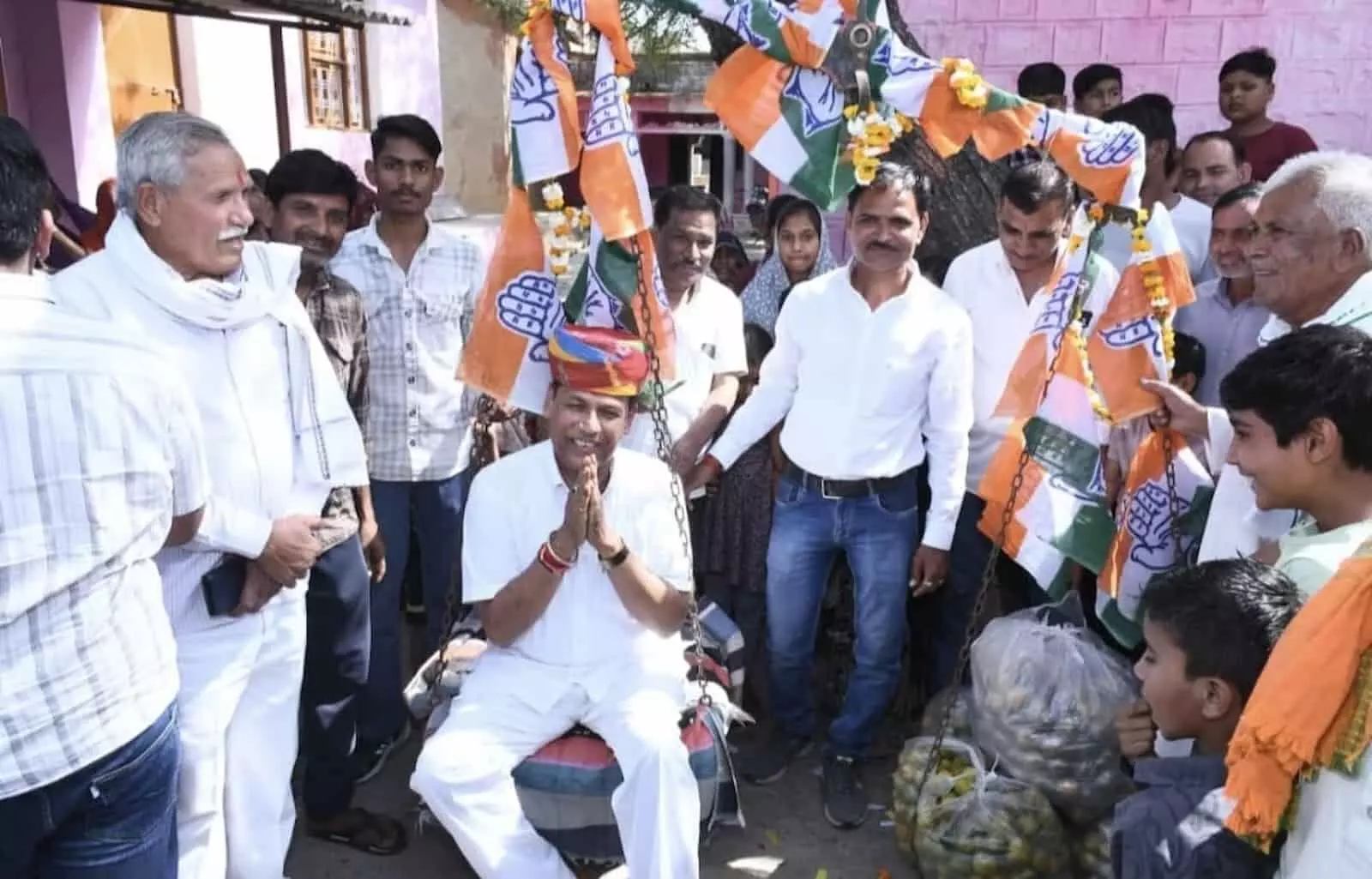 अन्ता विधानसभा क्षेत्र में विधायक प्रमोद जैन भाया की धन्यवाद यात्रा, ग्रामीणों ने जताया आभार