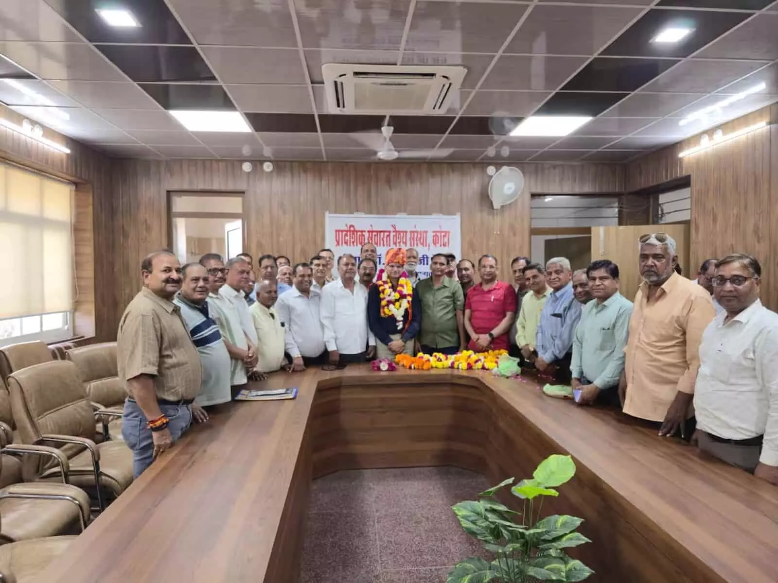 डॉ. नीलेश जैन राजकीय मेडिकल कॉलेज कोटा के प्रधानाचार्य बने डॉ. नीलेश जैन राजकीय मेडिकल कॉलेज कोटा के प्रधानाचार्य बने