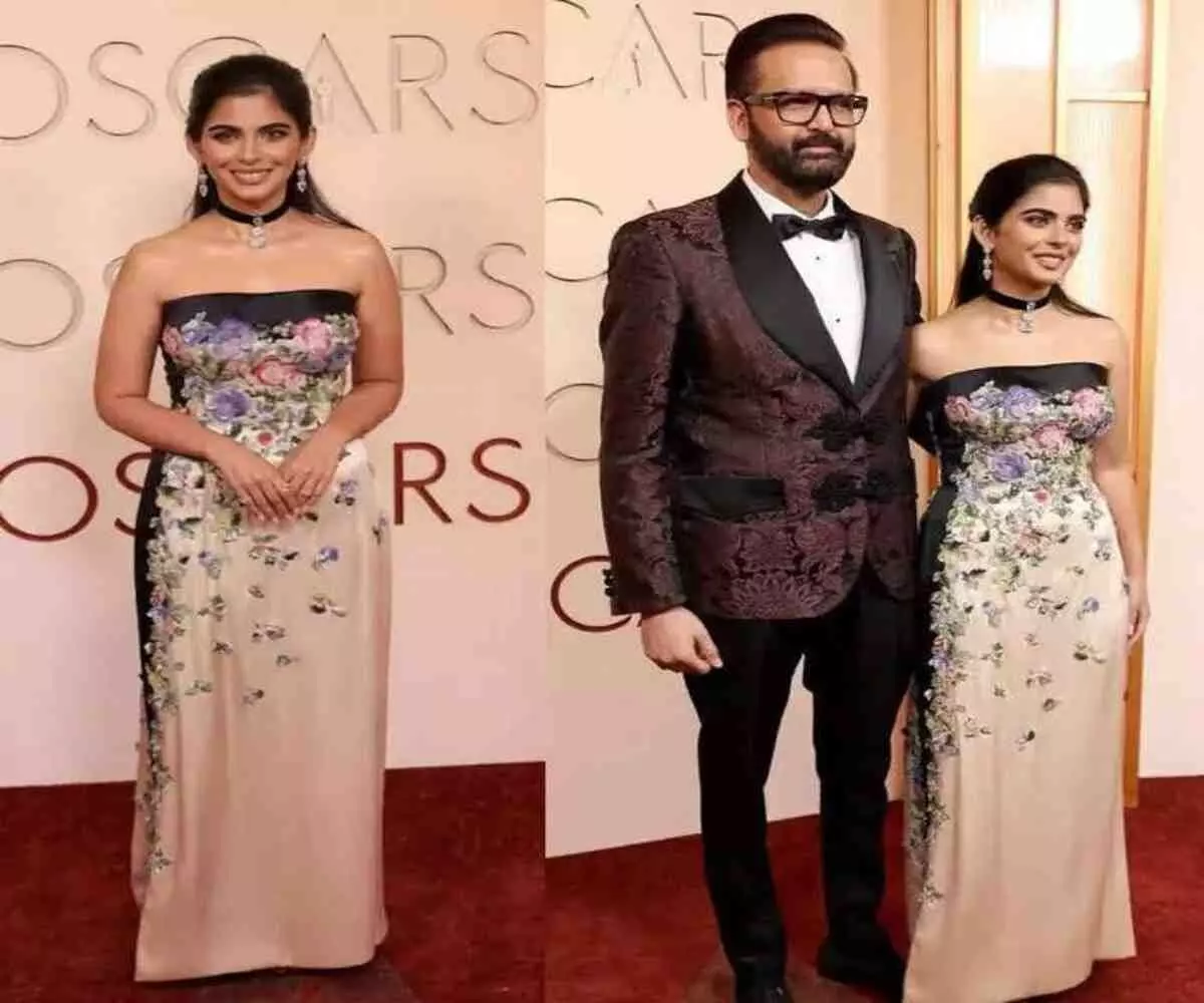 ऑस्कर 2026 में स्वदेश का डंका- ईशा अंबानी की पहल ने हॉलीवुड सितारों को बनाया भारतीय शिल्प का मुरीद! ऑस्कर 2026 में स्वदेश का डंका- ईशा अंबानी की पहल ने हॉलीवुड सितारों को बनाया भारतीय शिल्प का मुरीद!