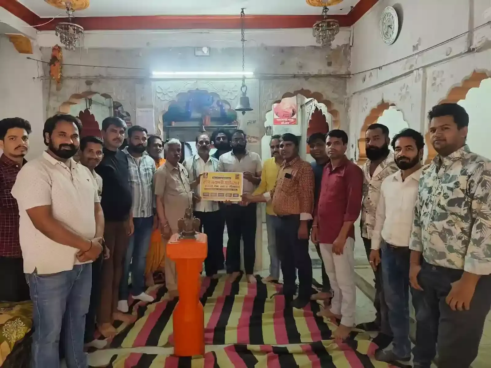 भुसावर में रामनवमी शोभायात्रा की तैयारियों और भीलवाड़ा में सेन जयंती बैठक में चर्चा करते समाज के लोग। भुसावर में रामनवमी शोभायात्रा की तैयारियों और भीलवाड़ा में सेन जयंती बैठक में चर्चा करते समाज के लोग।