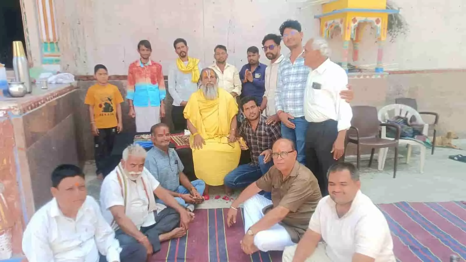 विधायक संदीप शर्मा को मांगपत्र सौंपते हाड़ौती सम्भाग कोचिंग समिति के प्रतिनिधि कोटा में। विधायक संदीप शर्मा को मांगपत्र सौंपते हाड़ौती सम्भाग कोचिंग समिति के प्रतिनिधि कोटा में।