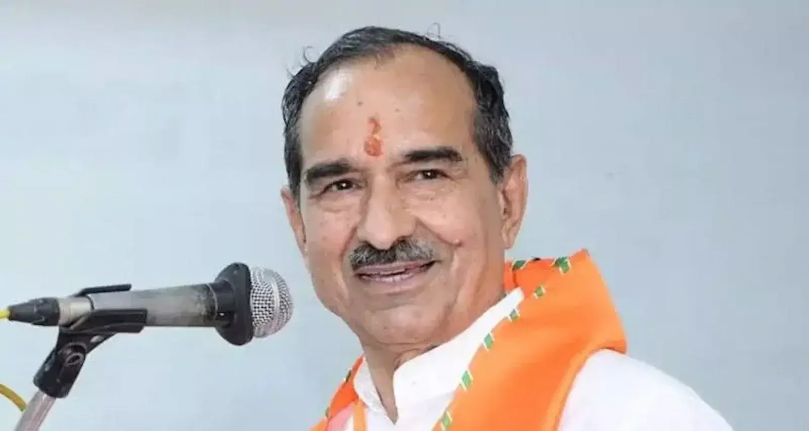 भाजपा स्थापना दिवस कार्यक्रमों के लिए गठित प्रदेश स्तरीय टोली के सहसंयोजक प्रमोद सामर उदयपुर में संगठनात्मक कार्य करते हुए।