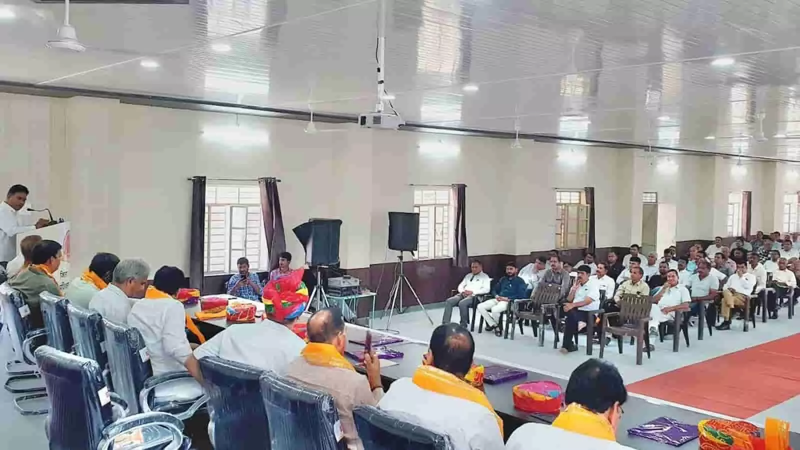 चित्तौड़गढ़: विधायक चंद्रभान सिंह आक्या ने नवीं सत्रांत वाकपीठ का किया उद्घाटन चित्तौड़गढ़: विधायक चंद्रभान सिंह आक्या ने नवीं सत्रांत वाकपीठ का किया उद्घाटन