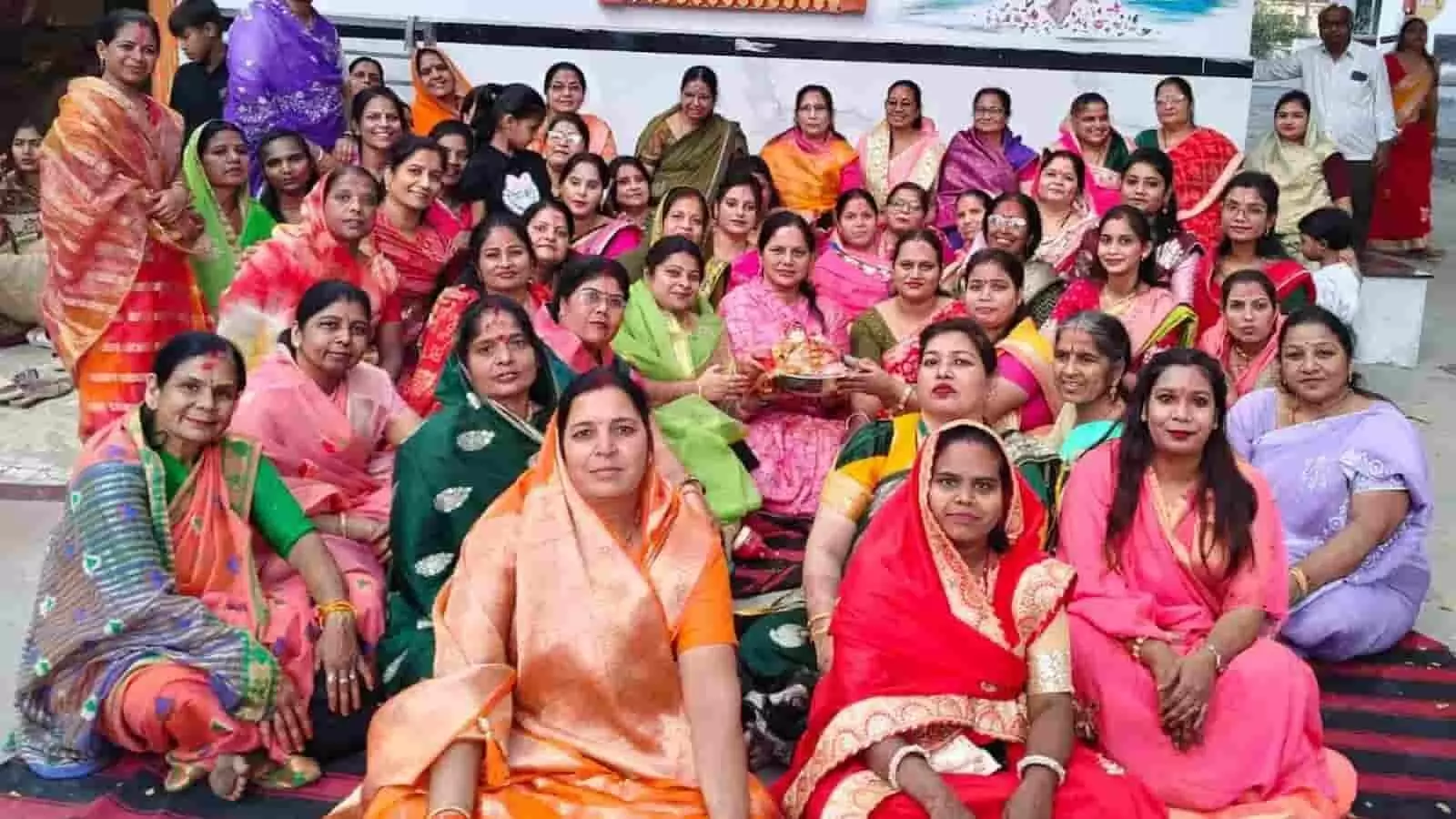 निम्बाहेड़ा में गणगौर विसर्जन: गाजे-बाजों के साथ निकाली गई भव्य शोभायात्रा निम्बाहेड़ा में गणगौर विसर्जन: गाजे-बाजों के साथ निकाली गई भव्य शोभायात्रा