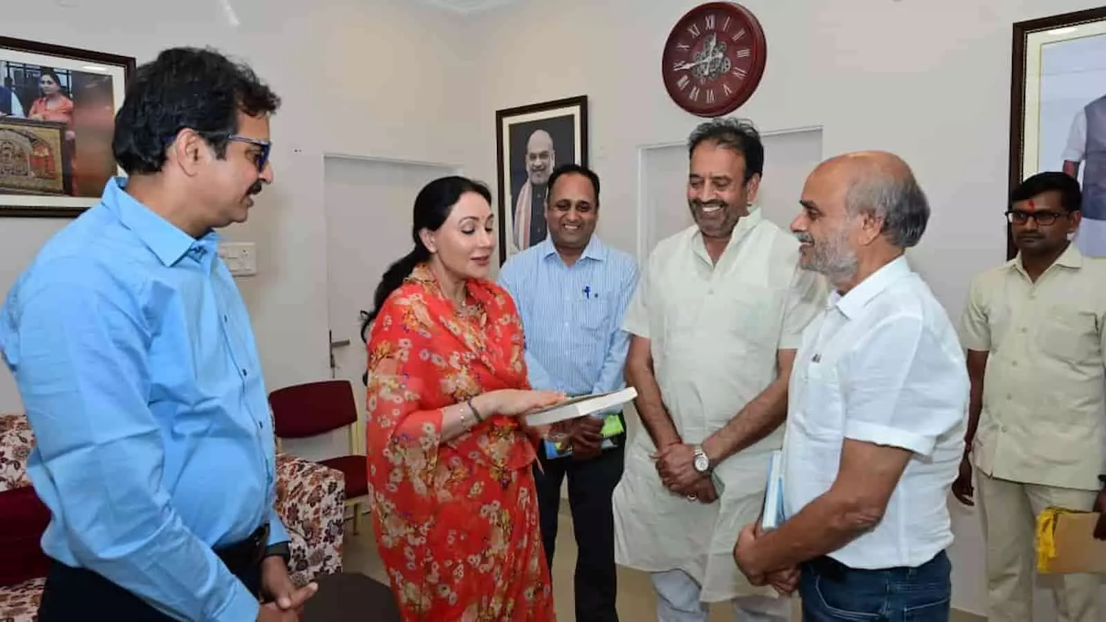 भीलवाड़ा में पंडित प्रदीप मिश्रा की शिव महापुराण कथा, आयोजन समिति ने दिग्गज नेताओं को दिया न्योता