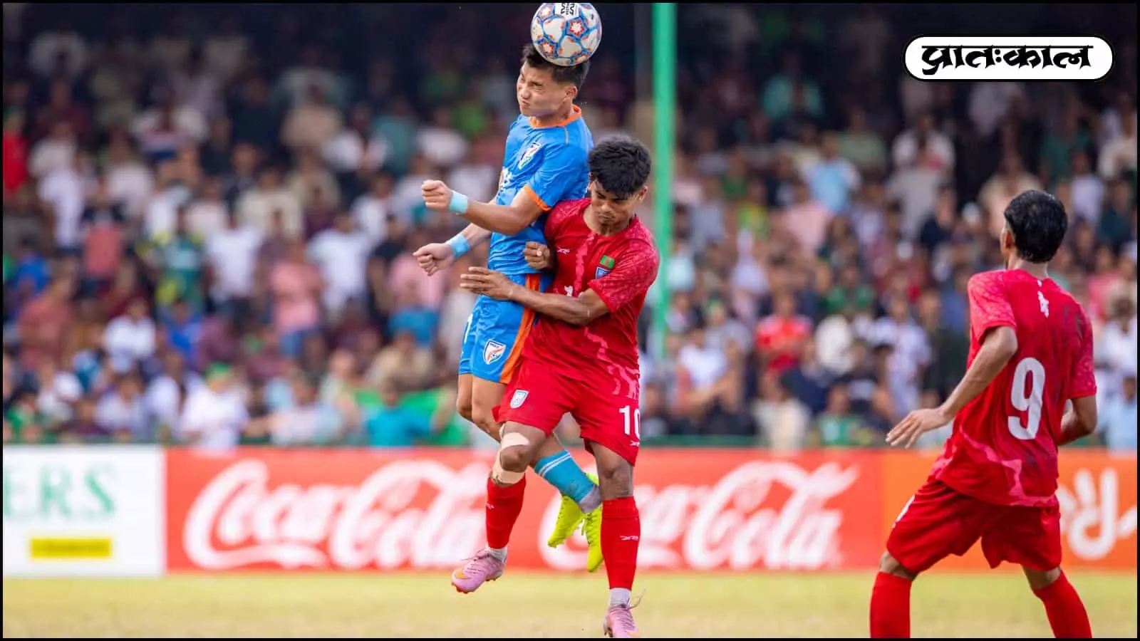 SAFF U20 चैंपियनशिप 2026 में बांग्लादेश के साथ 1-1 से ड्रॉ खेलकर भारत ग्रुप बी में शीर्ष पर रहा। अब सेमीफाइनल में बुधवार को भारत का मुकाबला भूटान से होगा। SAFF U20 चैंपियनशिप 2026 में बांग्लादेश के साथ 1-1 से ड्रॉ खेलकर भारत ग्रुप बी में शीर्ष पर रहा। अब सेमीफाइनल में बुधवार को भारत का मुकाबला भूटान से होगा।