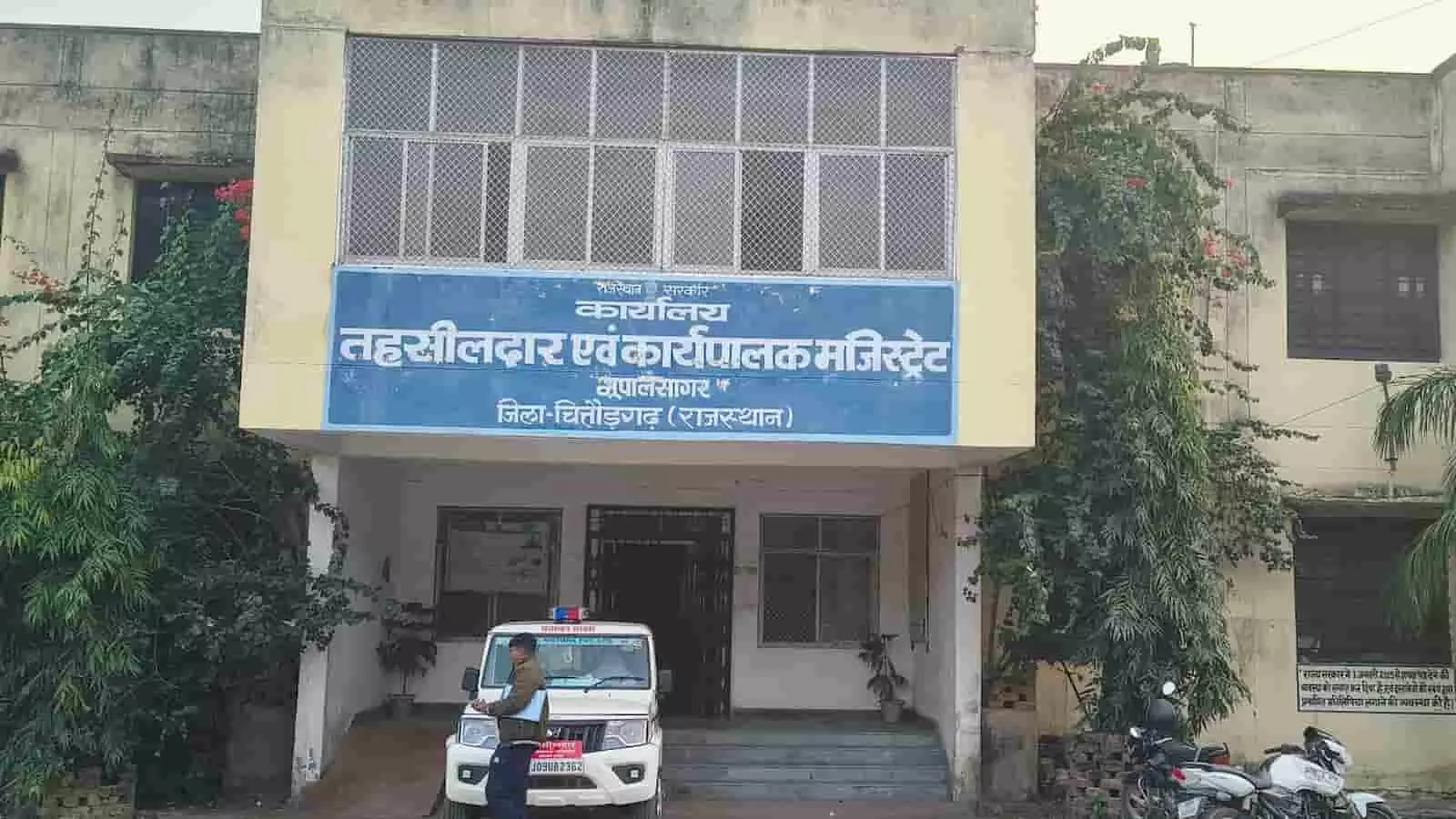 कांकरवा में पोर्टल की खराबी से गेहूं-चना पंजीकरण ठप, किसान परेशान कांकरवा में पोर्टल की खराबी से गेहूं-चना पंजीकरण ठप, किसान परेशान