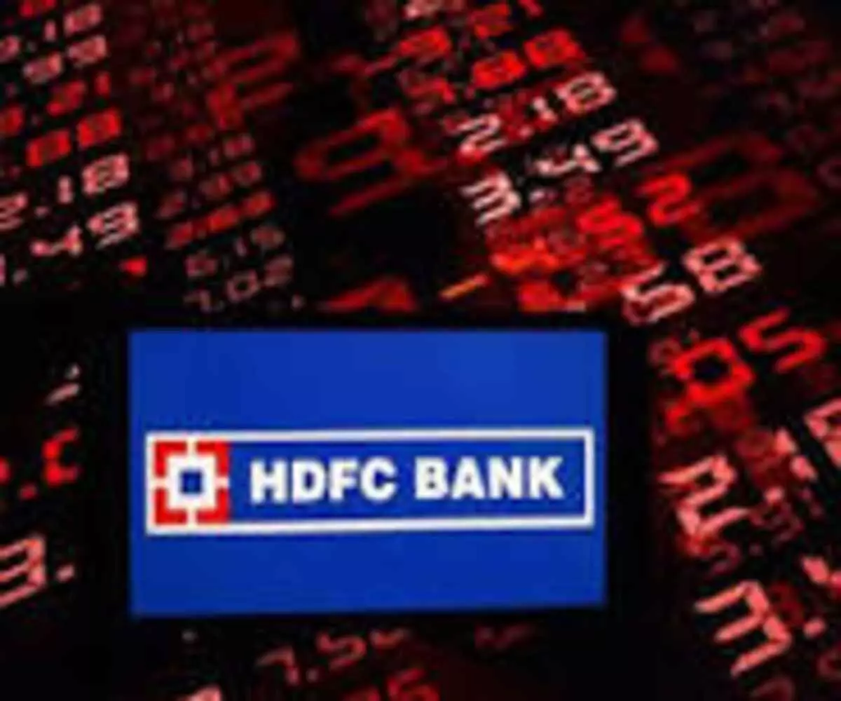 HDFC Bank में तगड़ी वापसी के संकेत- भारी बिकवाली के बाद ग्लोबल एक्सपर्ट्स ने दी Buy की सलाह HDFC Bank में तगड़ी वापसी के संकेत- भारी बिकवाली के बाद ग्लोबल एक्सपर्ट्स ने दी Buy की सलाह