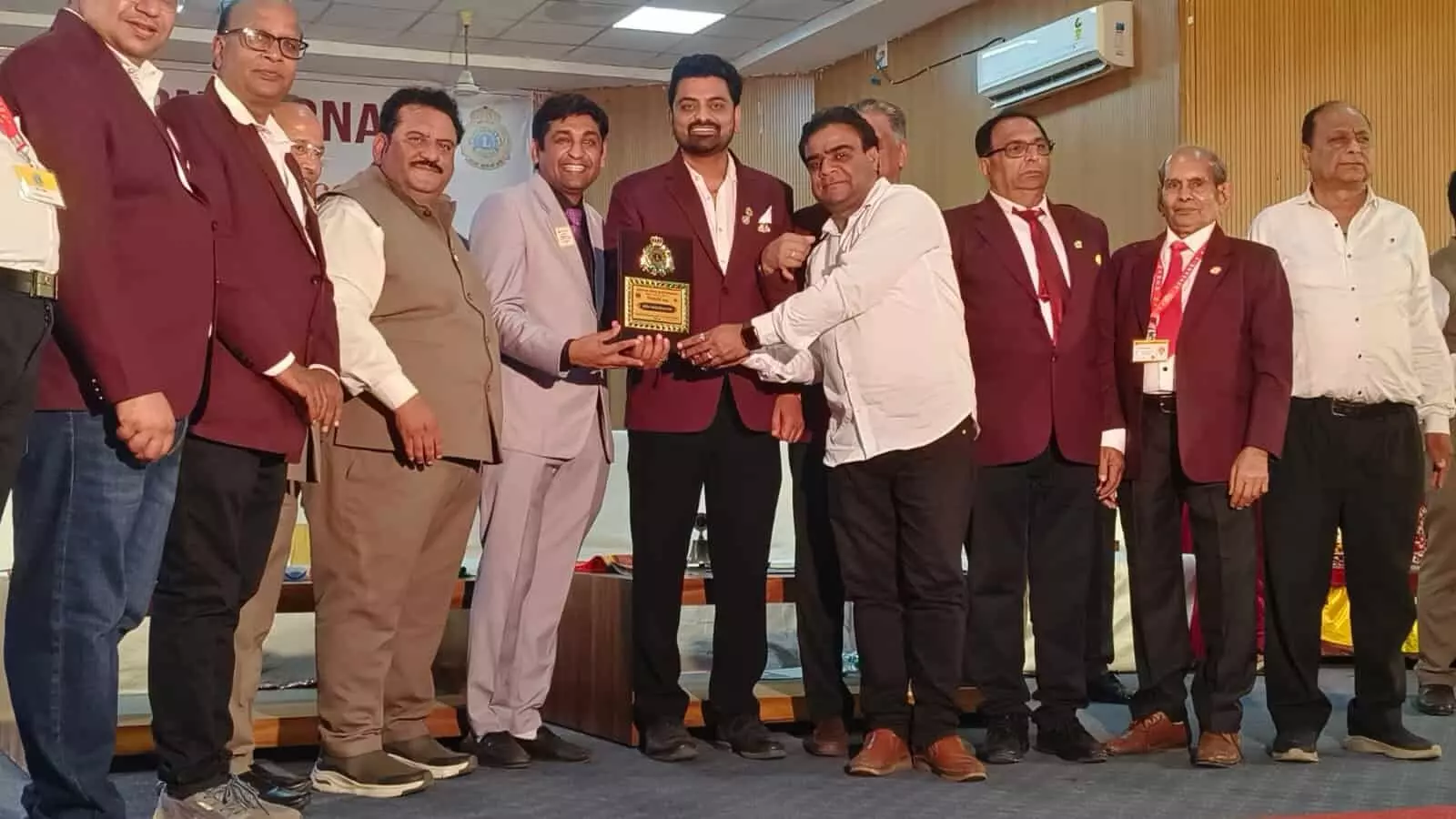 लायंस क्लब निंबाहेड़ा गोल्ड को मिले 4 पुरस्कार, संभागीय अधिवेशन में लहराया परचम लायंस क्लब निंबाहेड़ा गोल्ड को मिले 4 पुरस्कार, संभागीय अधिवेशन में लहराया परचम
