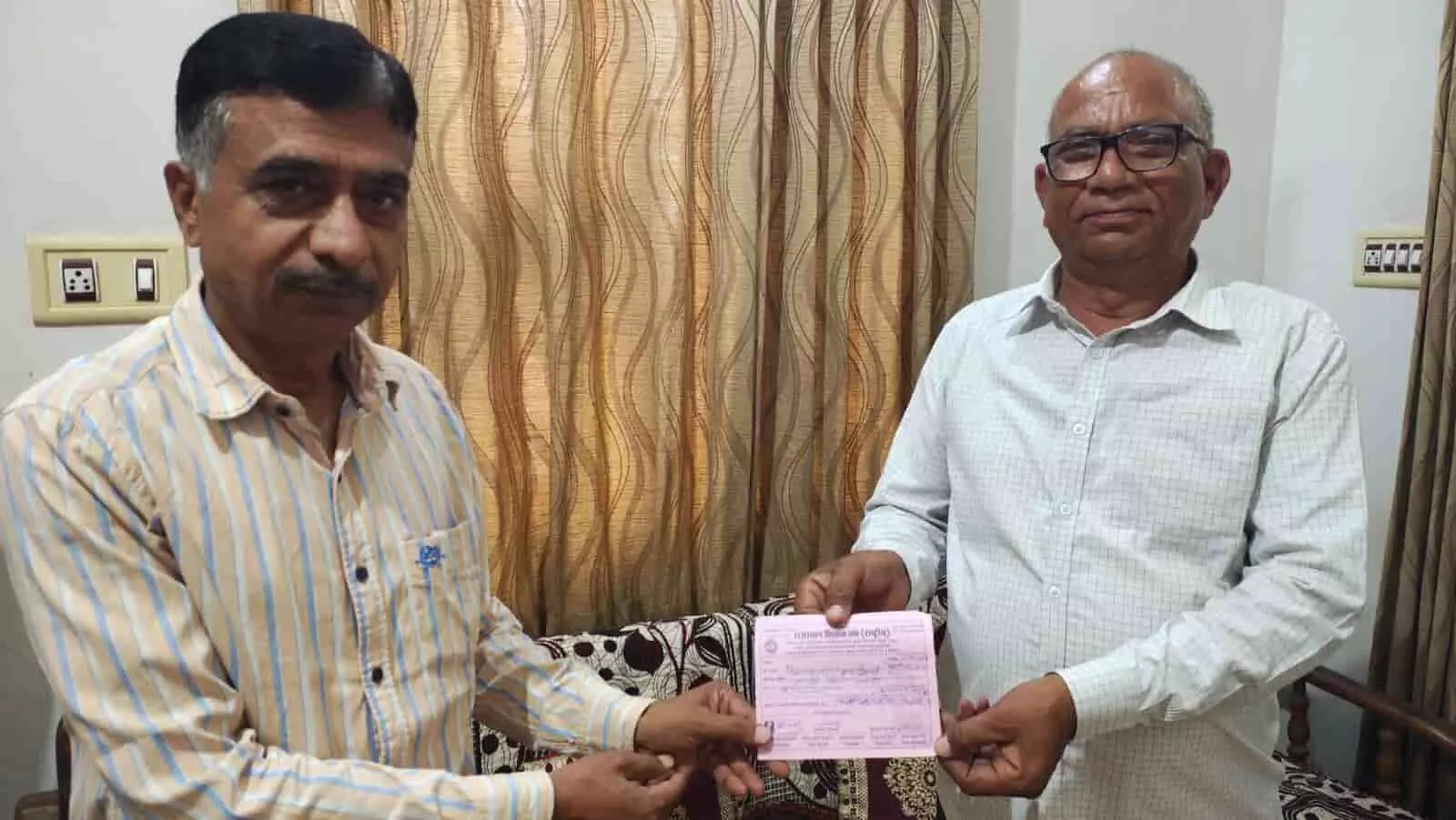 सरस्वती शिक्षक सदन: द्वारकेश जोशी ने निर्माण हेतु भेंट किए 21,000 रुपये