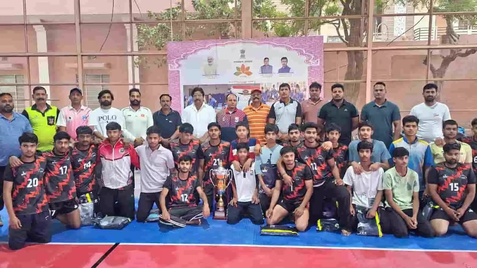 जयपुर: चौगान स्टेडियम में पंच गौरव योजना के तहत कबड्डी शिविर संपन्न जयपुर: चौगान स्टेडियम में पंच गौरव योजना के तहत कबड्डी शिविर संपन्न